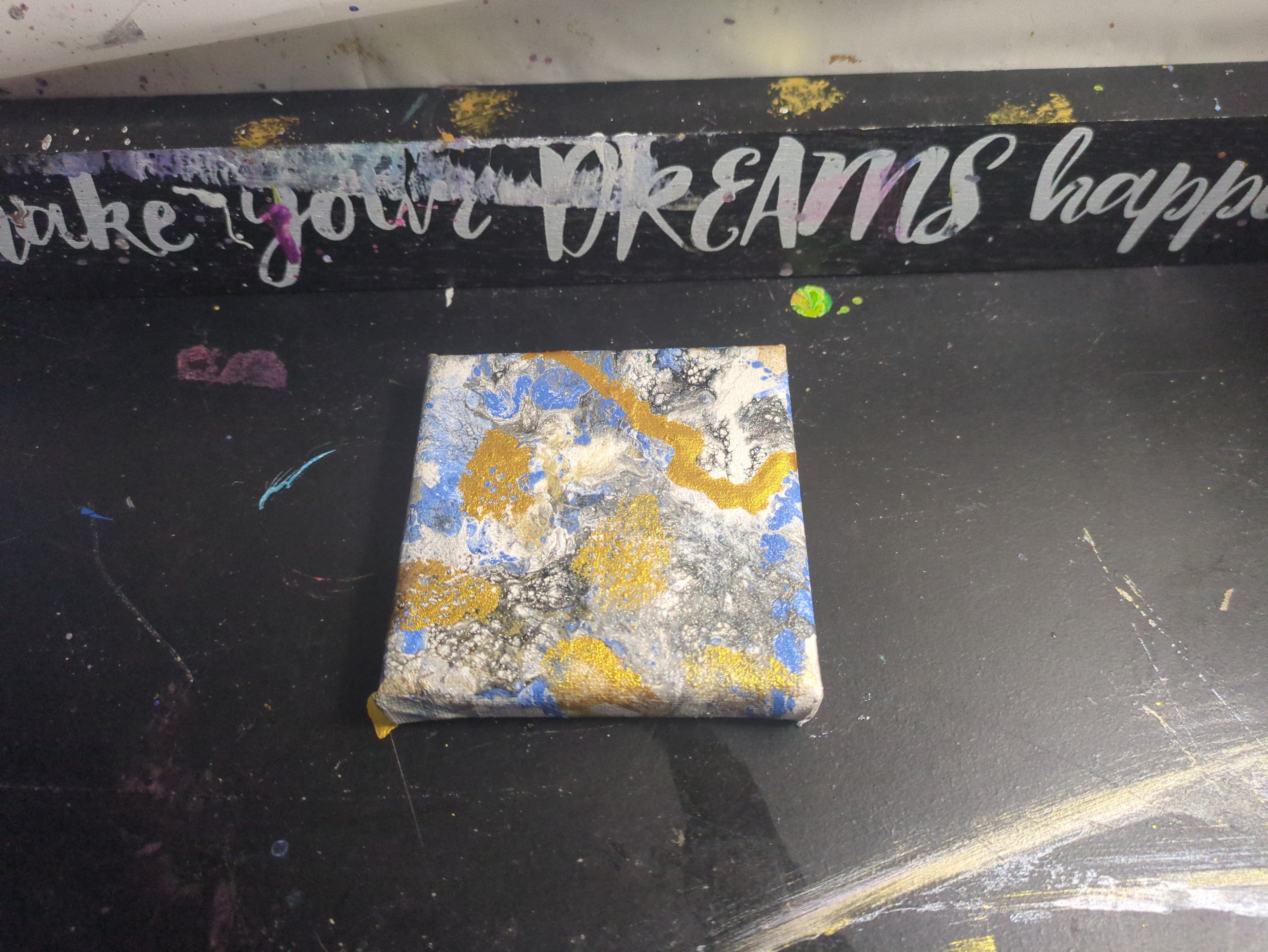 4x4 spray paint acrylic paint. pour with liquid Gold